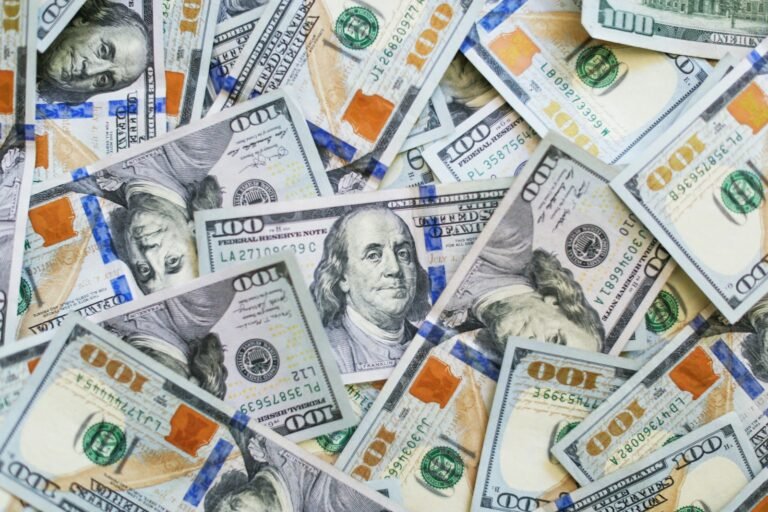 La méthode infaillible pour épargner 10 000 € en 12 étapes