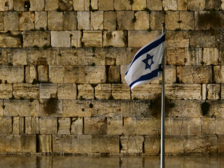 Révolution IA en Israël : Nouvelle Ère pour la Découverte de Médicaments